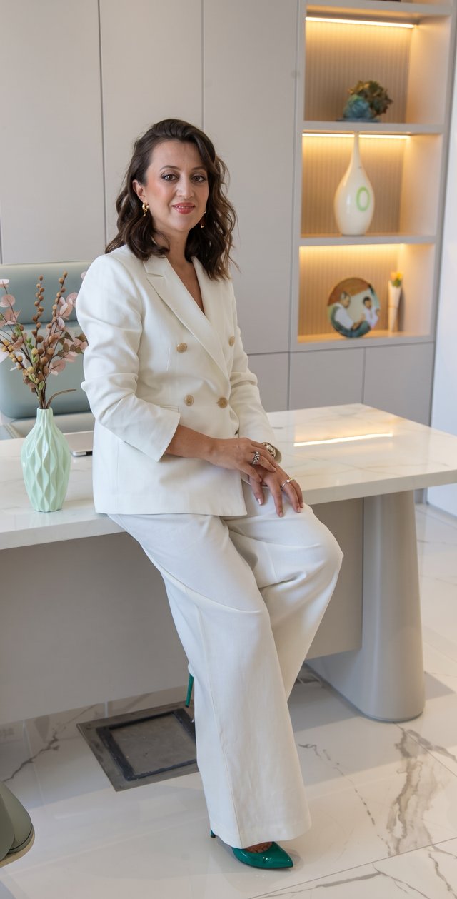 Doç. Dr. Özge Kömürcü Karuserci